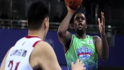 老虎大学喜迎开门大捷，美洲狮客场挑战能否捍卫荣耀？精彩对决一触即发！