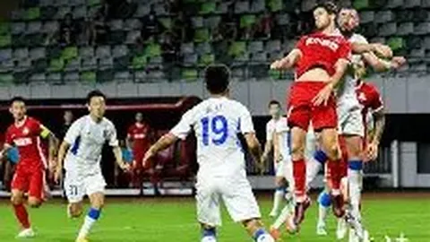 杭州奥体，球迷汇聚，同声助力国足辉煌